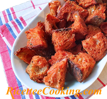 Crostini al pomodoro